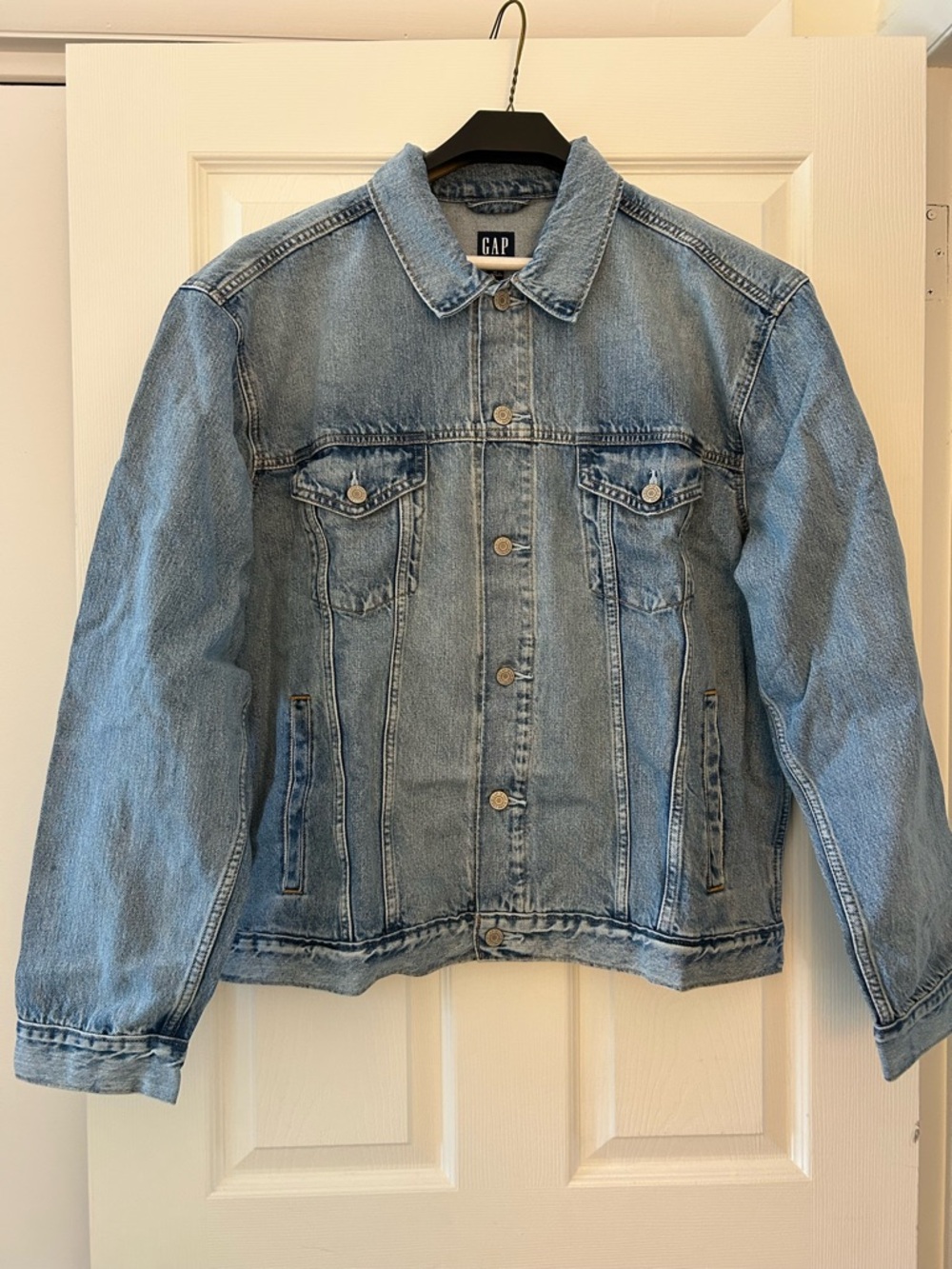 GAP Light Wash Denim Jacket Men’s XL